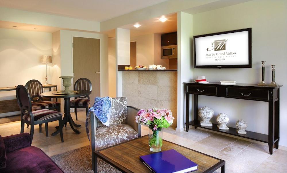 Residence Hoteliere 4 Etoiles Les Mas Du Grand Vallon Mougins Eksteriør billede