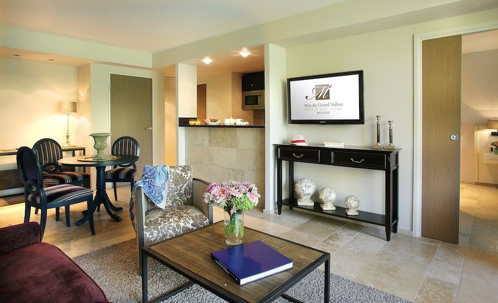 Residence Hoteliere 4 Etoiles Les Mas Du Grand Vallon Mougins Eksteriør billede